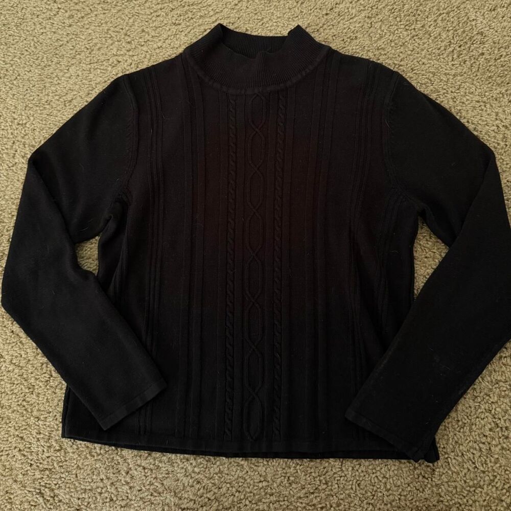 Unbranded Women's Black and Navy Jumper